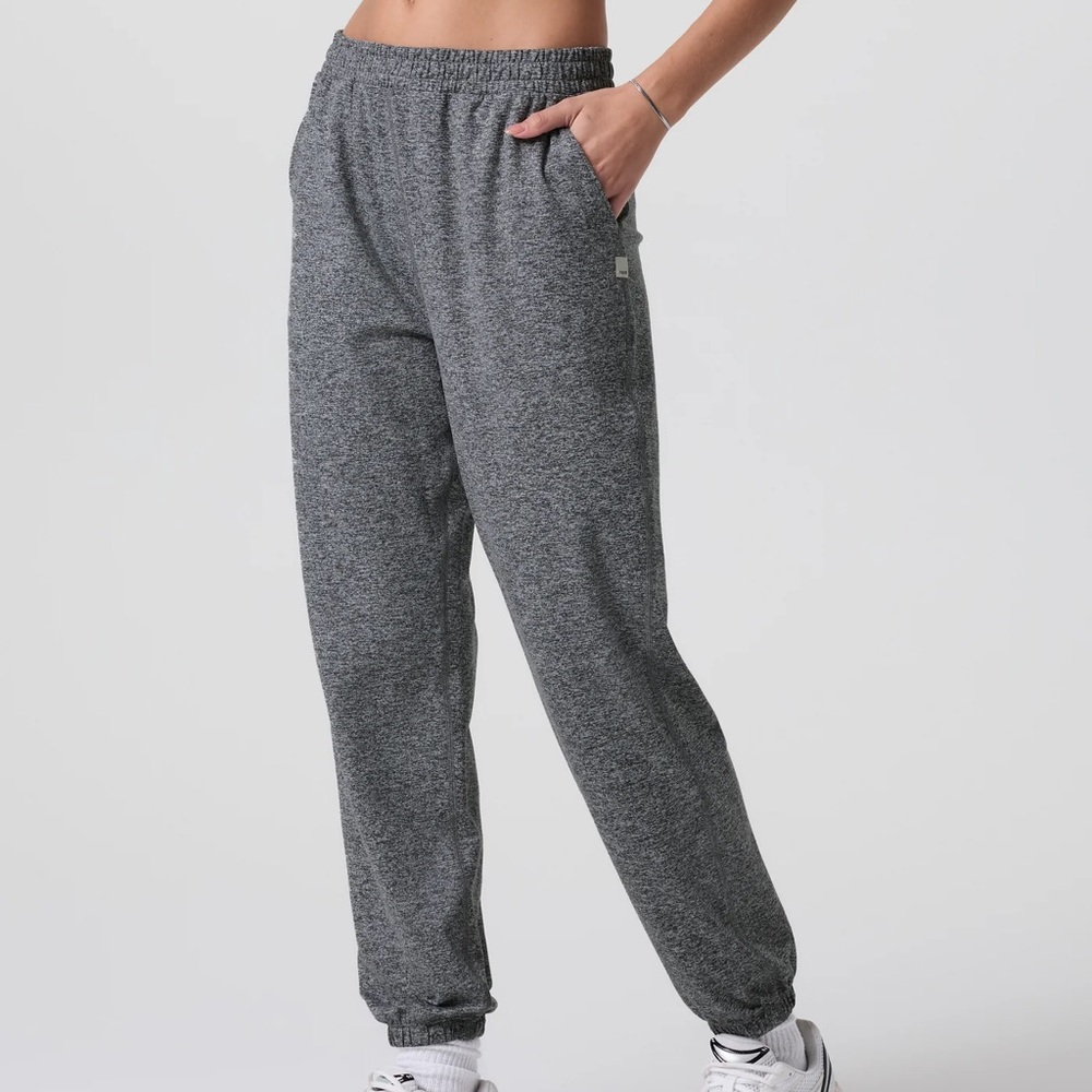 Vuori Boyfriend Sweatpant Heather Grey